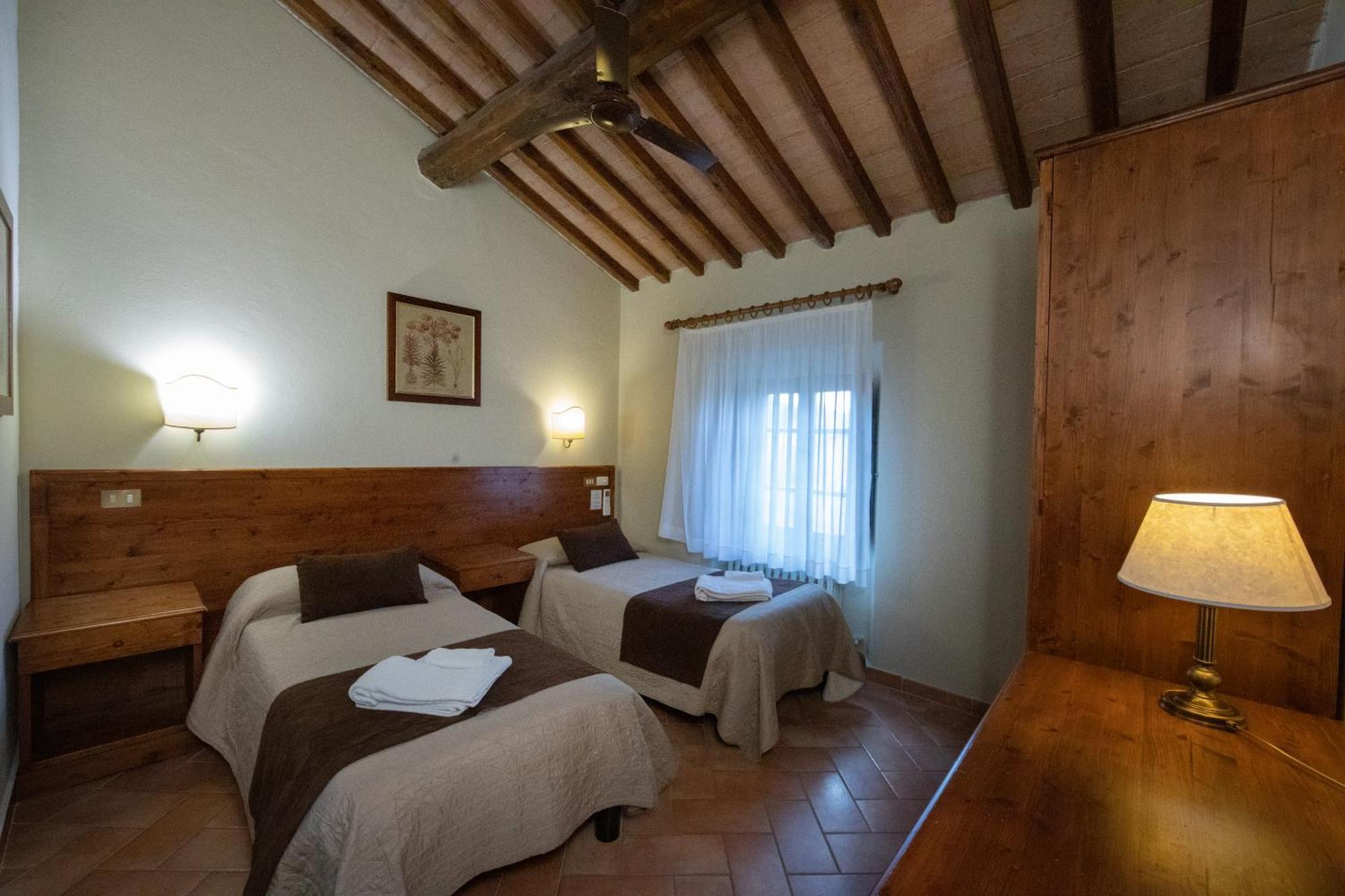 Tenuta Decimo - Il Borgo Di Mariano ซานจีมิญญาโน ภายนอก รูปภาพ